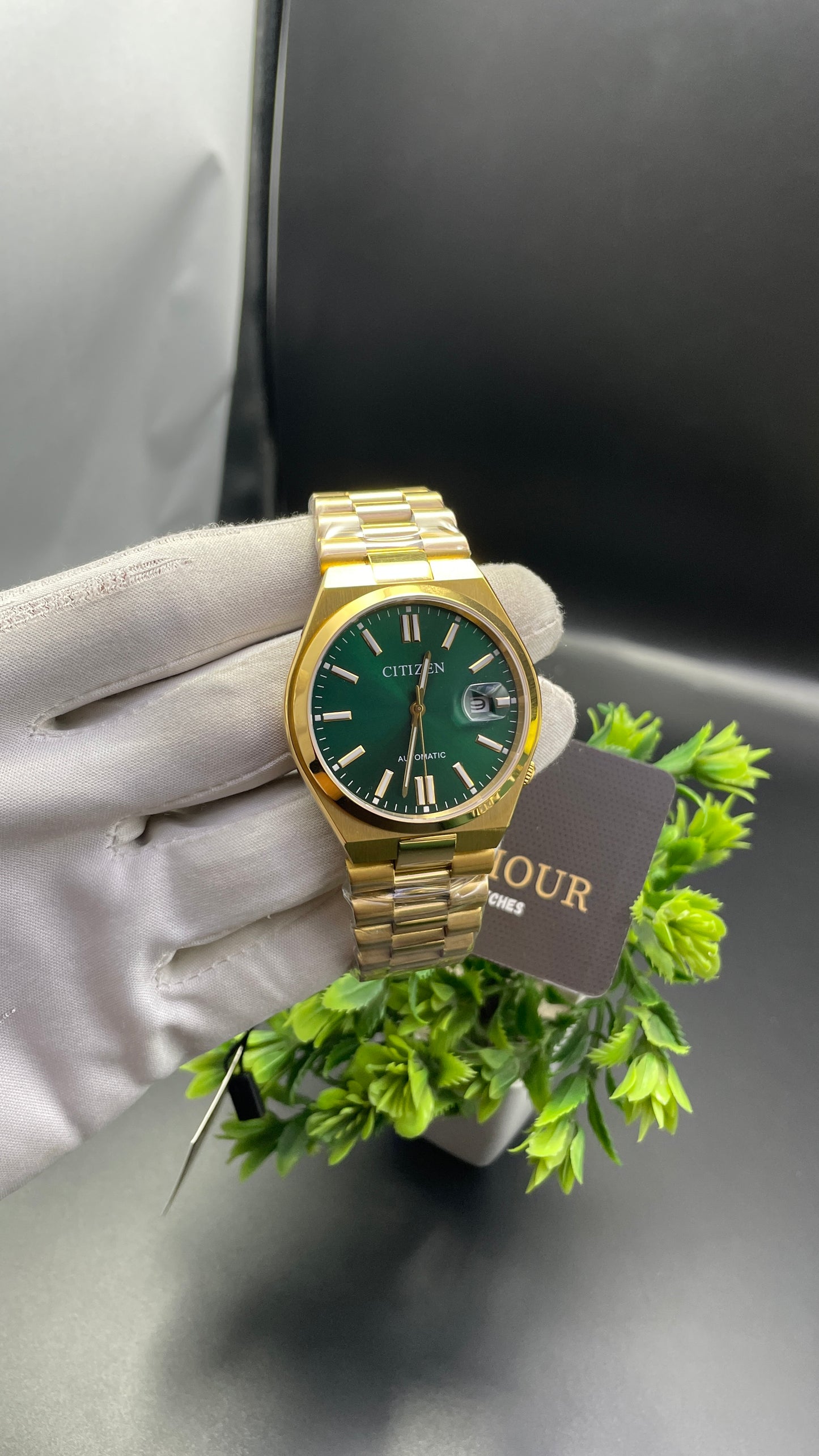 Yellow Gold with Green Dial🔥