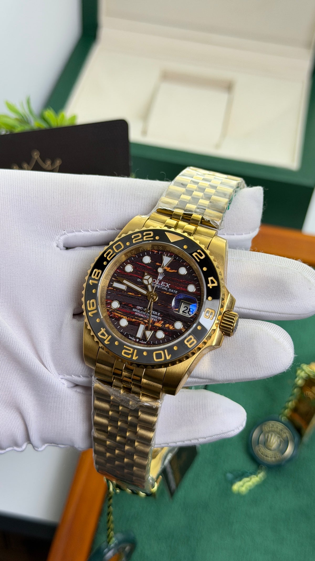 Yellow Gold with Marble Dial.