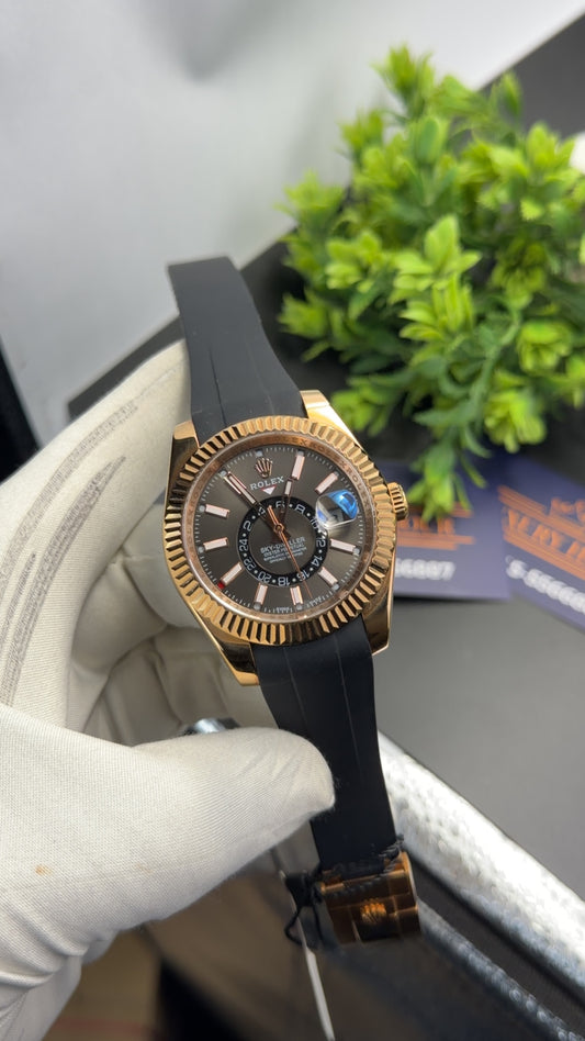 Rose Gold with Grey dial🔥