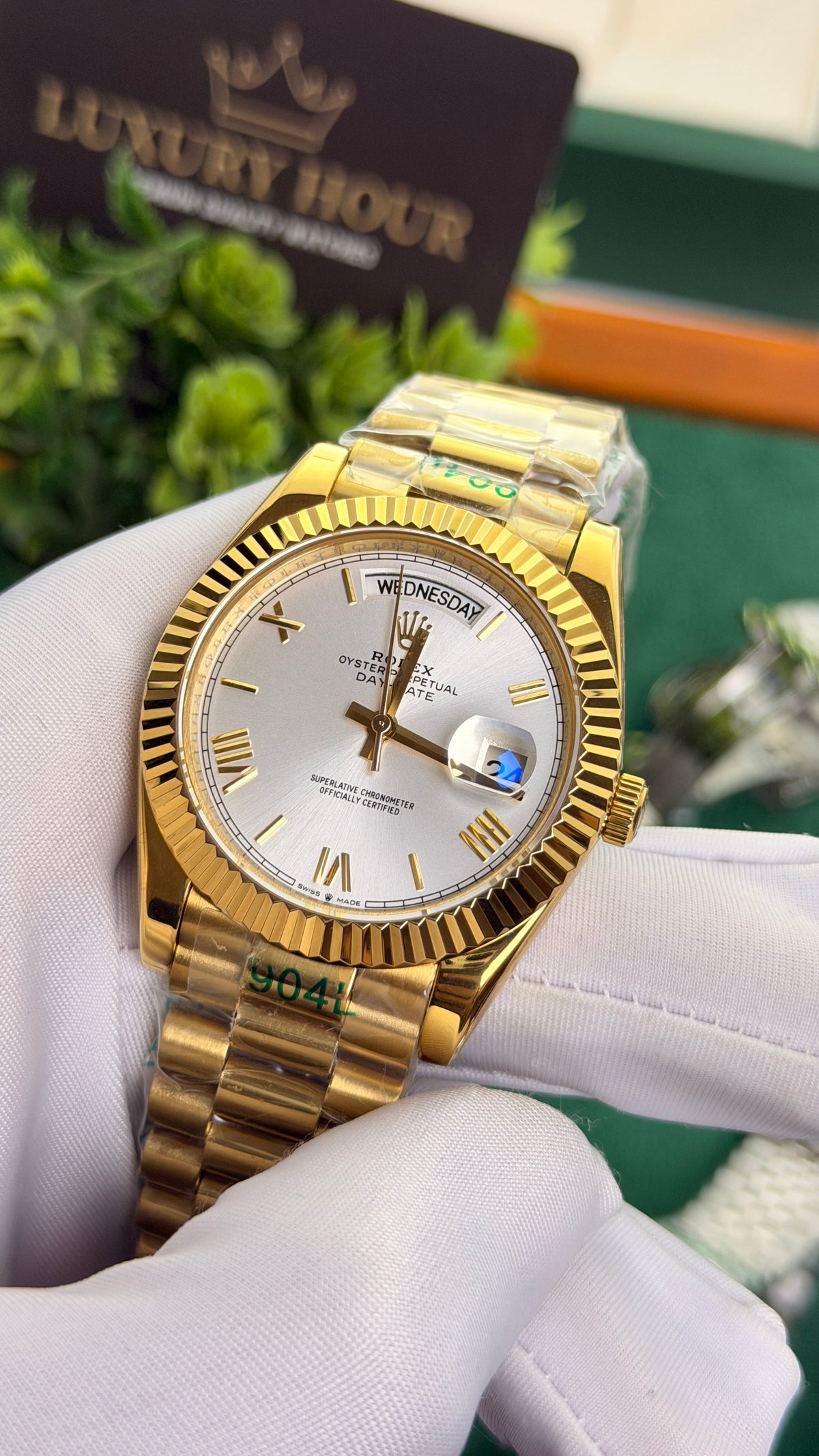 Yellow Gold with White Dial.