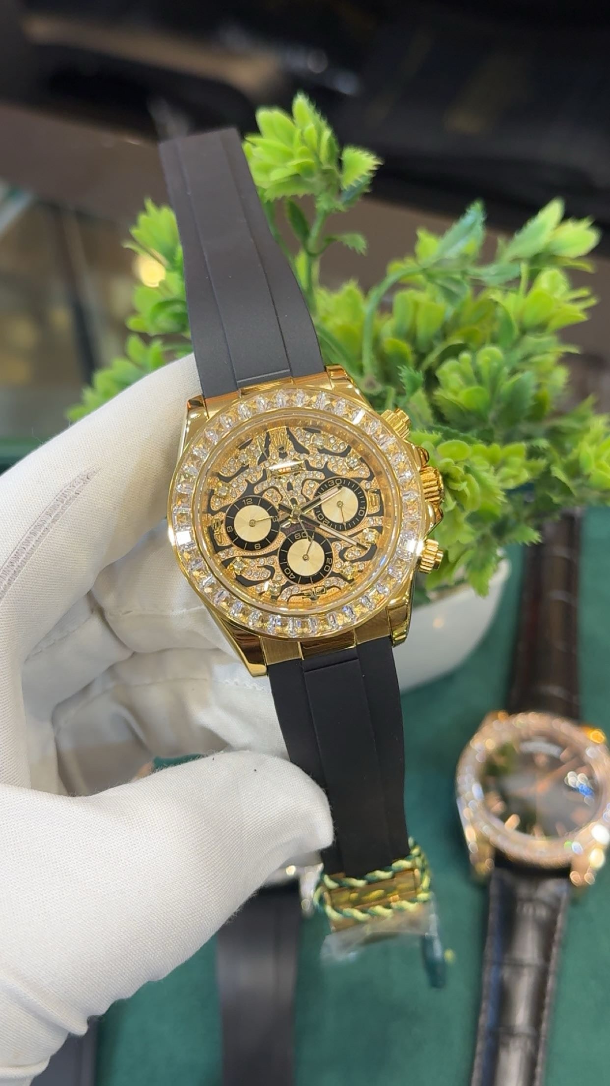 Gold with zarcon stones(tiger edition)