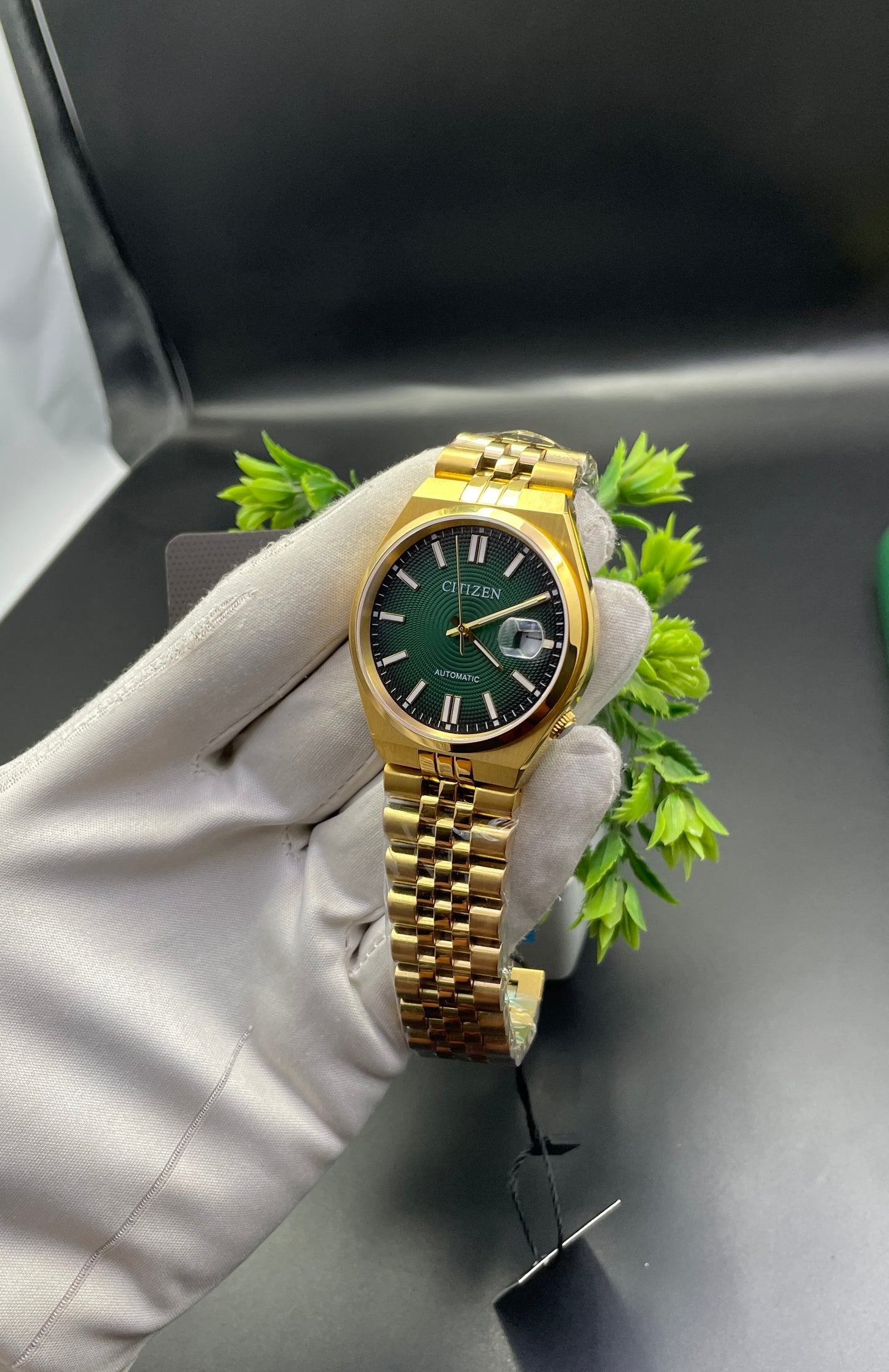 Yellow Gold with Green Dial🔥