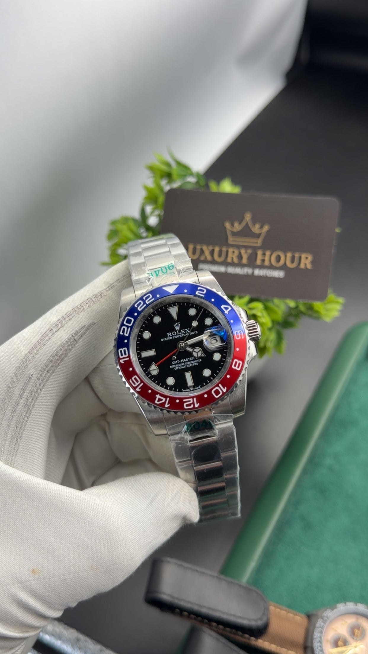 Silver with black dial🔥