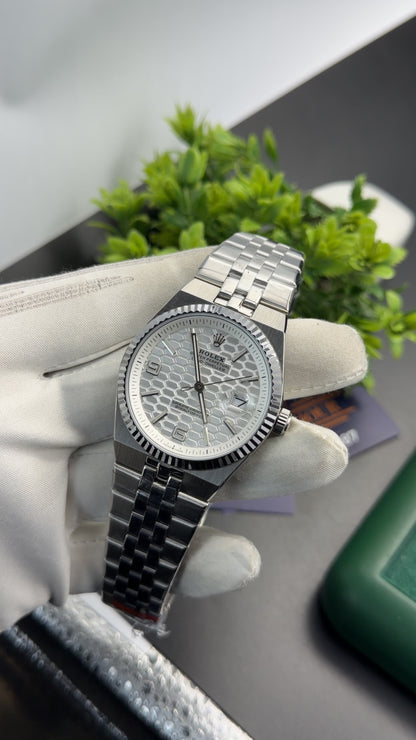 Silver with white dial 🔥