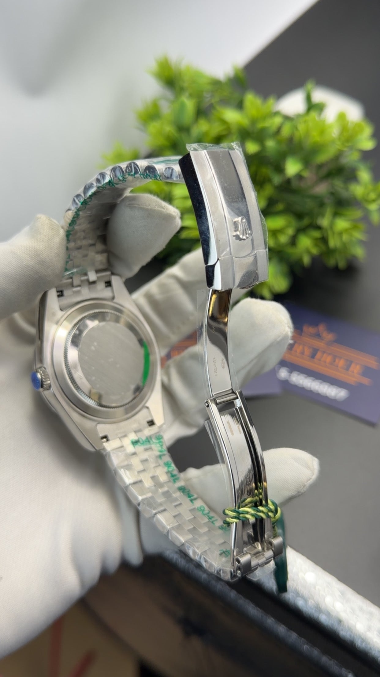 Silver with Green dial🔥