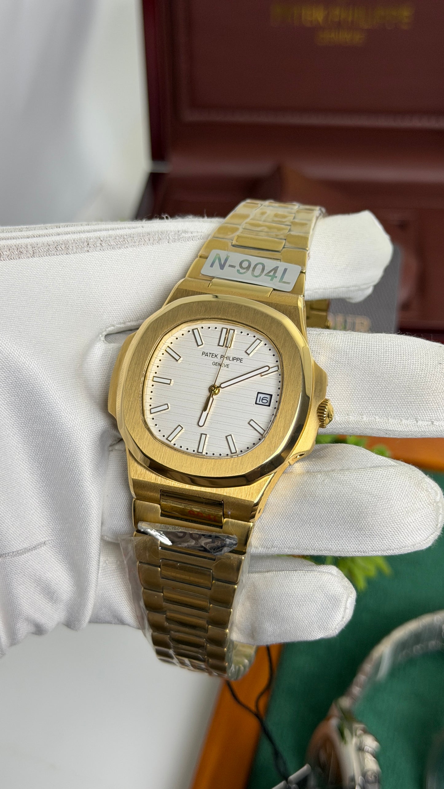 Yellow Gold with White Dial.