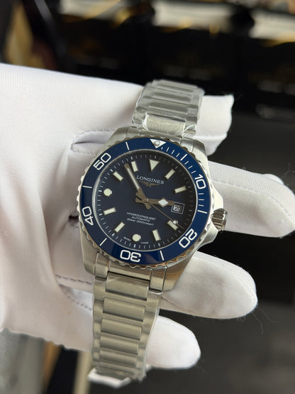 Silver with Royal Blue Dial.
