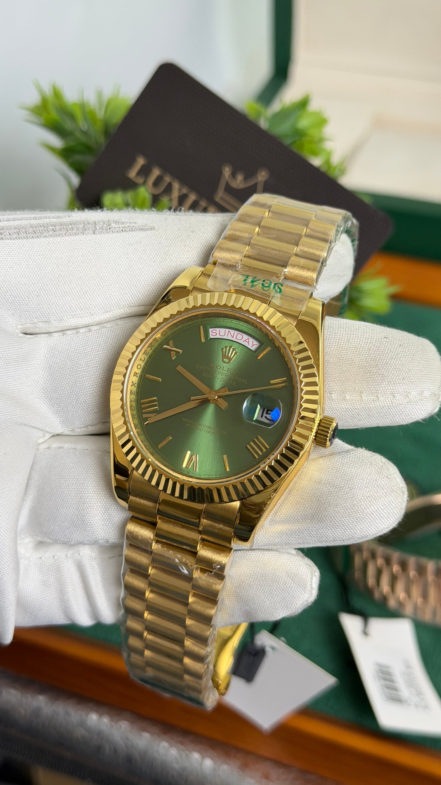 Yellow Gold with Green Dial🔥