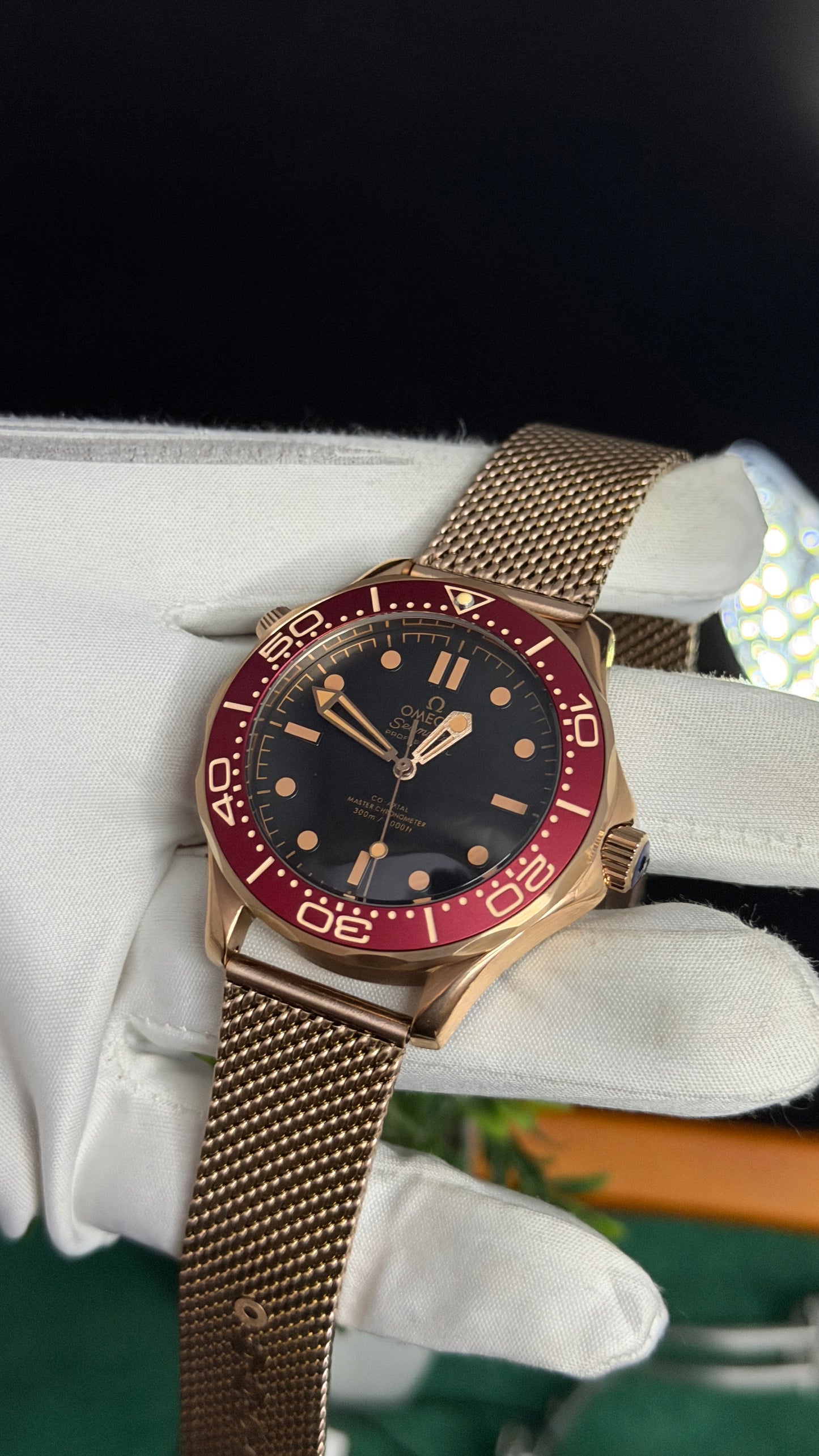 Rose Gold with Black Dial (M NO:136)