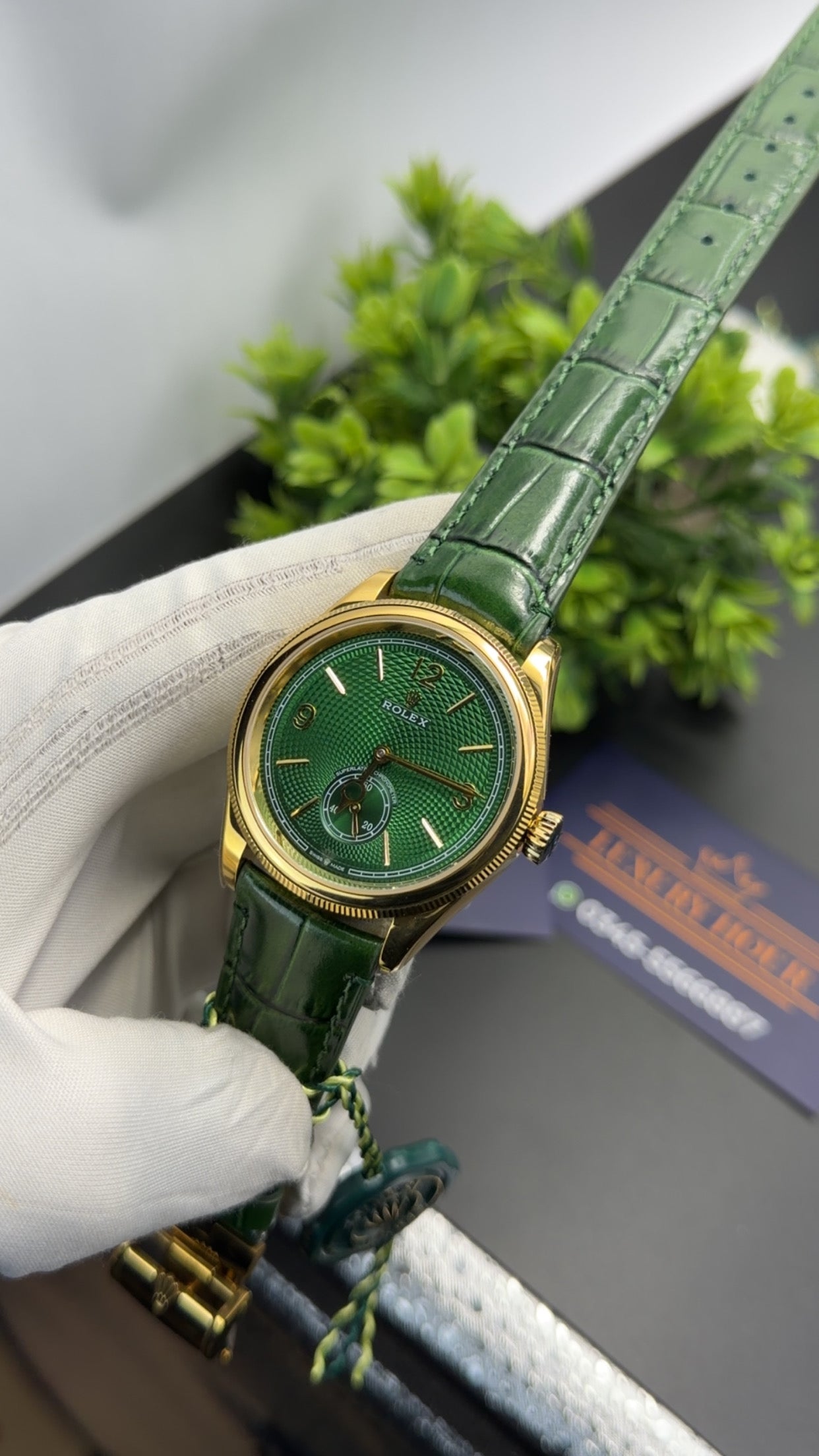 Yellow Gold with green dial 🔥