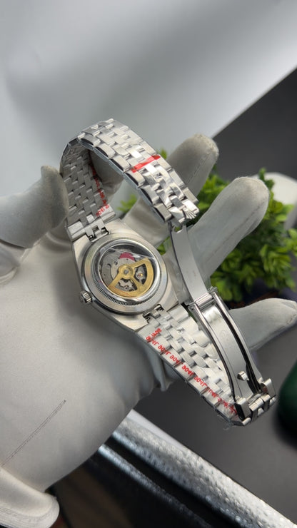 Silver with white dial 🔥