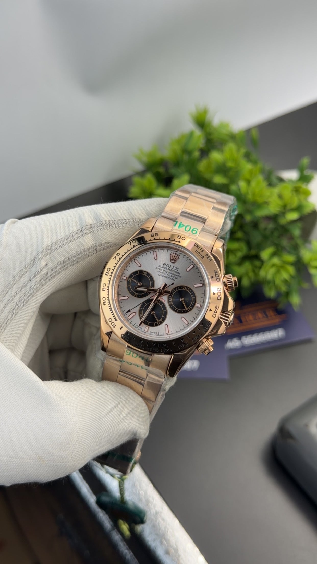 Rose Gold with white dial🔥