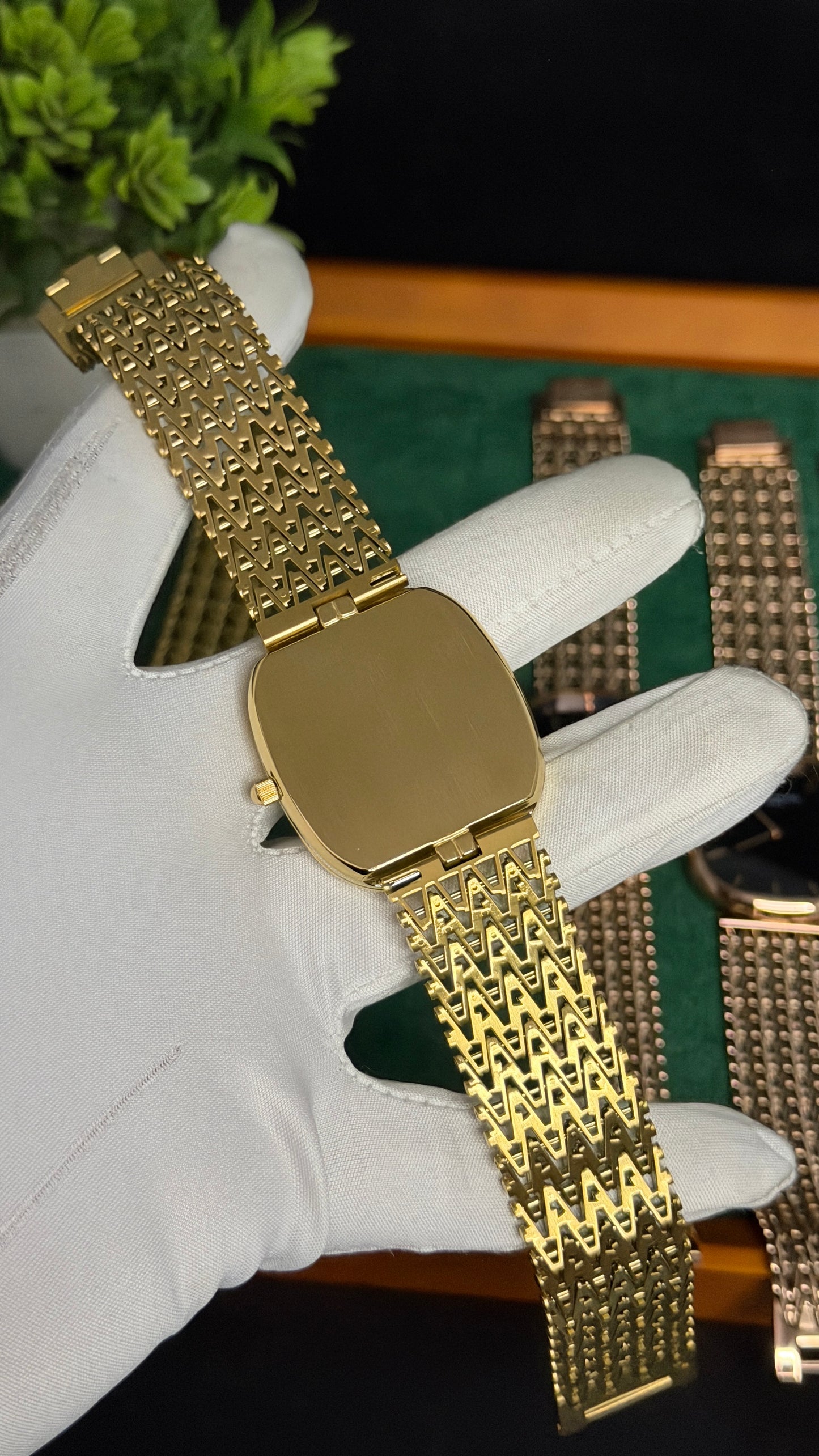 Yellow Gold with Blue Dial (M NO:201)