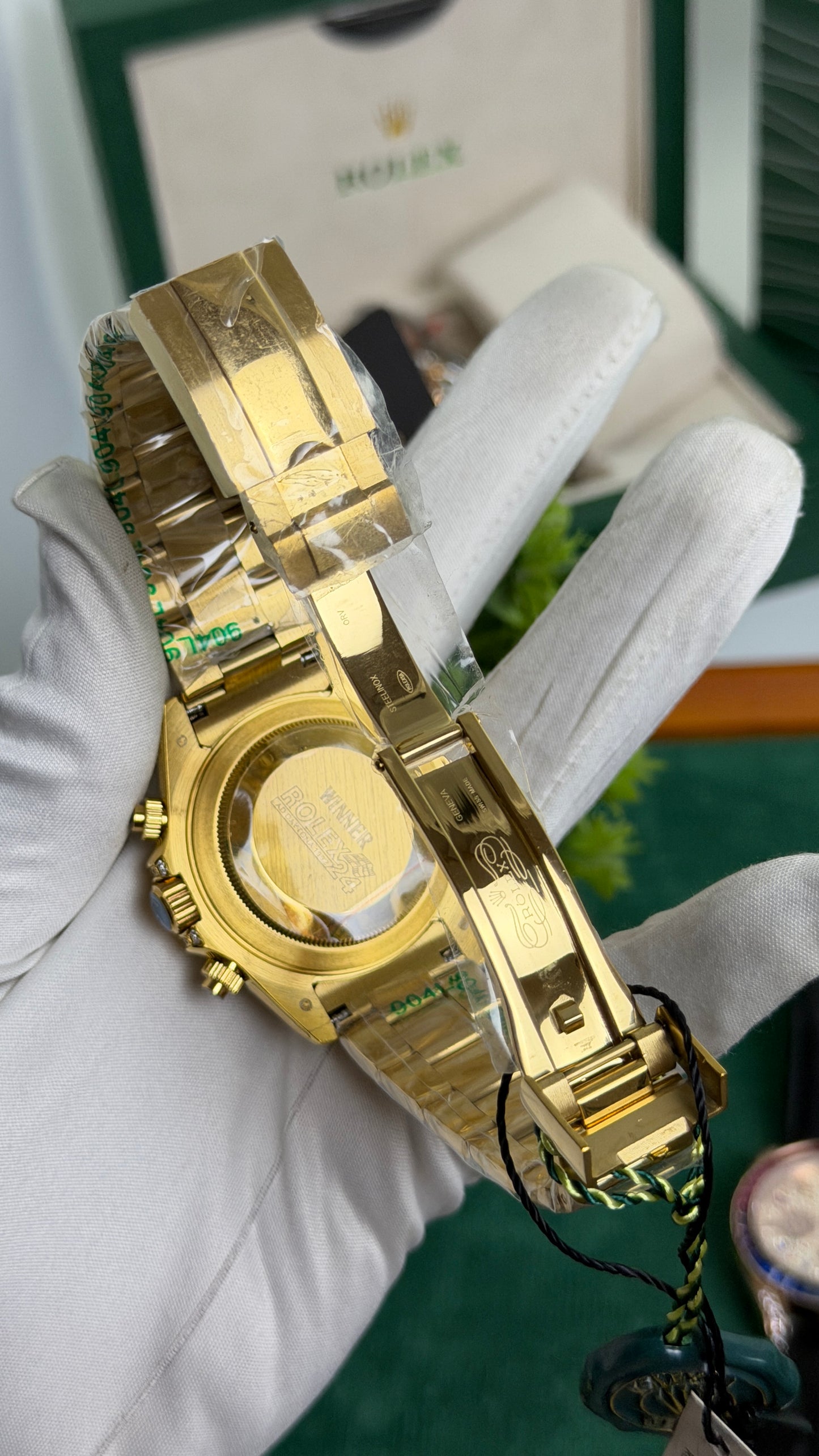 Yellow Gold with Black Dial🔥