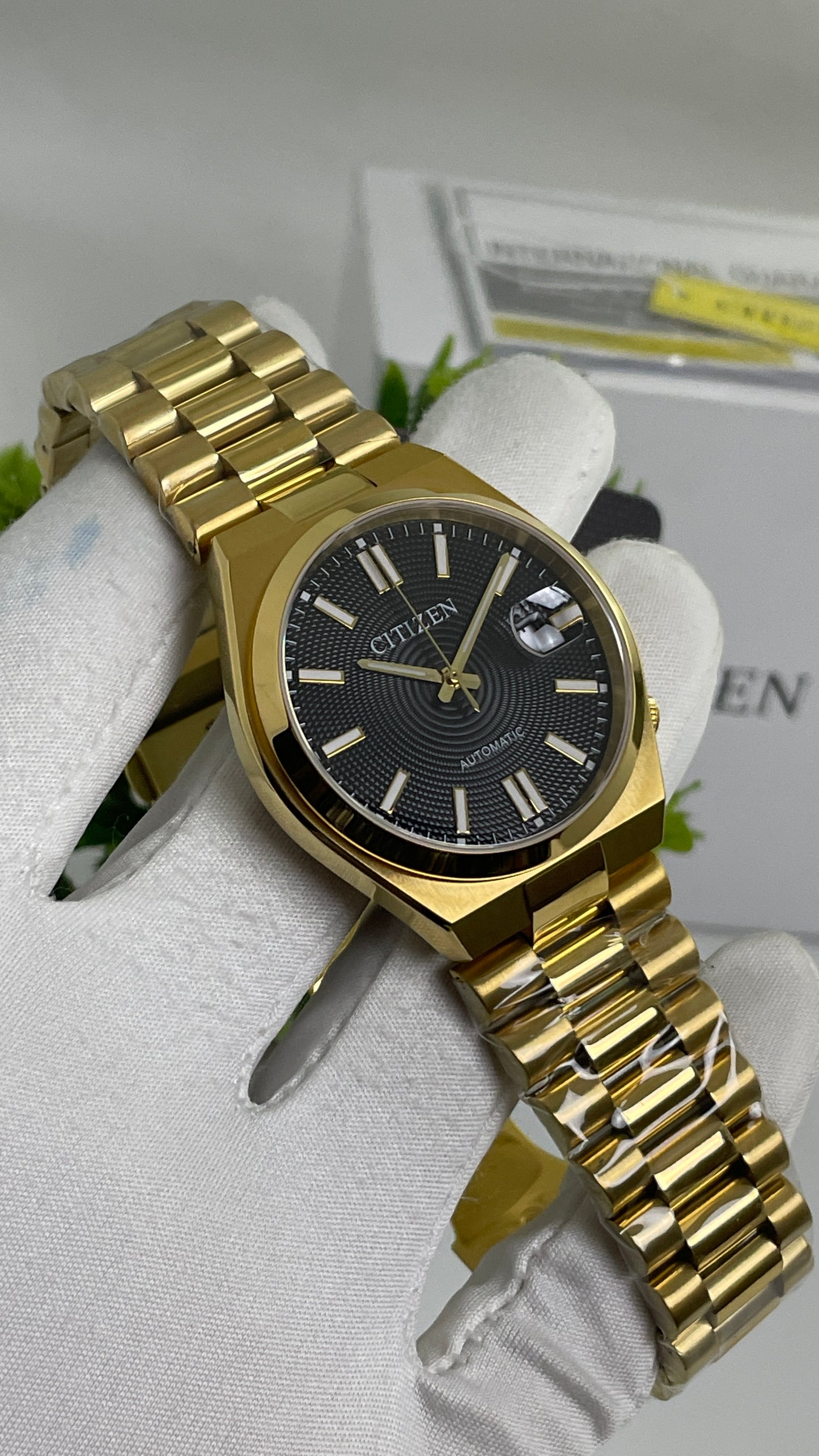 Yellow Gold with Black Dial🔥