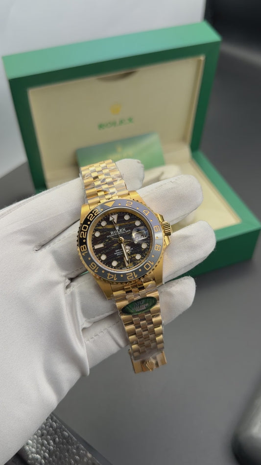 Yellow Gold with black marble dial🔥